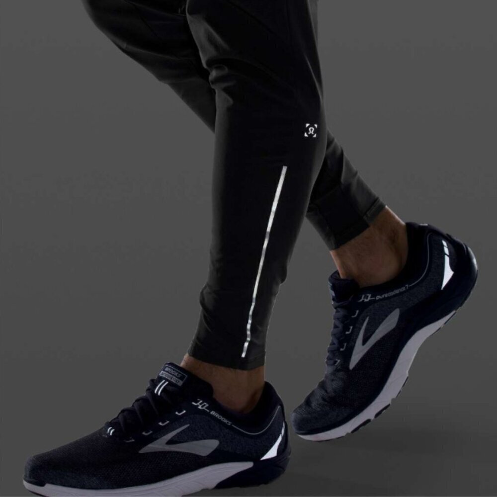 Lululemon | Men's Surge Hybrid Pants Performance Joggers Graphite Grey Size S - Picture 14 of 14